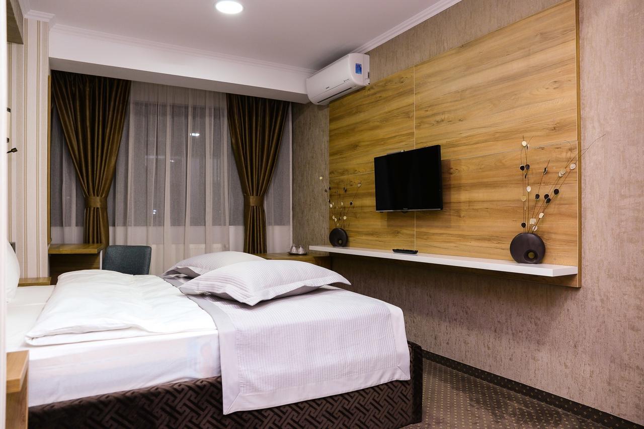 Hotel Ildis Iasi Ngoại thất bức ảnh